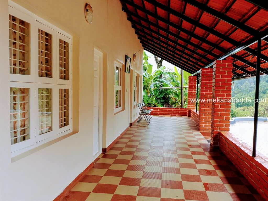 Mekanagadde Homestay Guest House Corridor